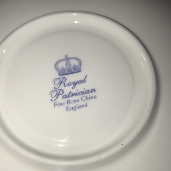 Vintage Royal Patrician Fine Bone China teacup and saucer 3 pieces - Picture 9 of 11